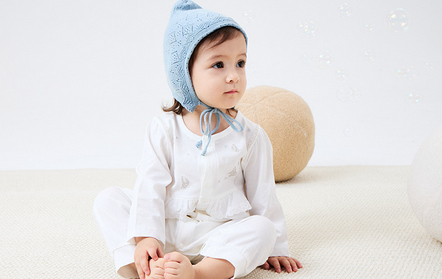婴幼儿爬服