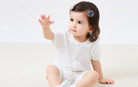 婴幼儿爬服