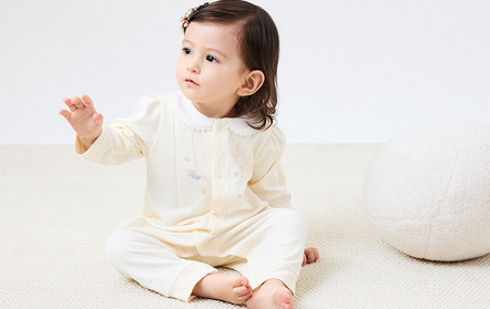 婴幼儿爬服